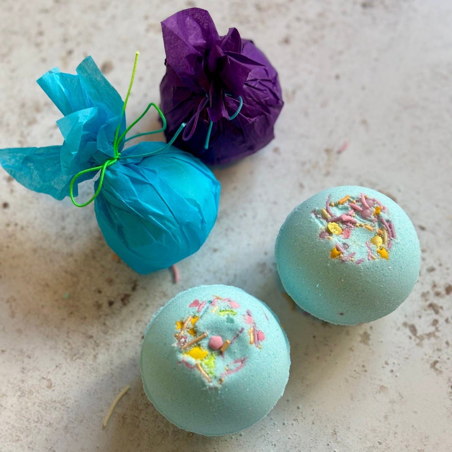 Handmade, natural bath bombs from the make your own bath bomb kit
