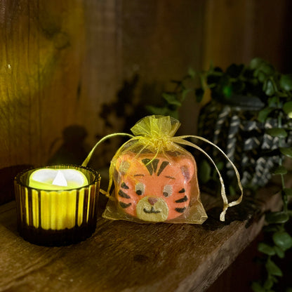 handmade natural lion giraffe tiger bath bombs