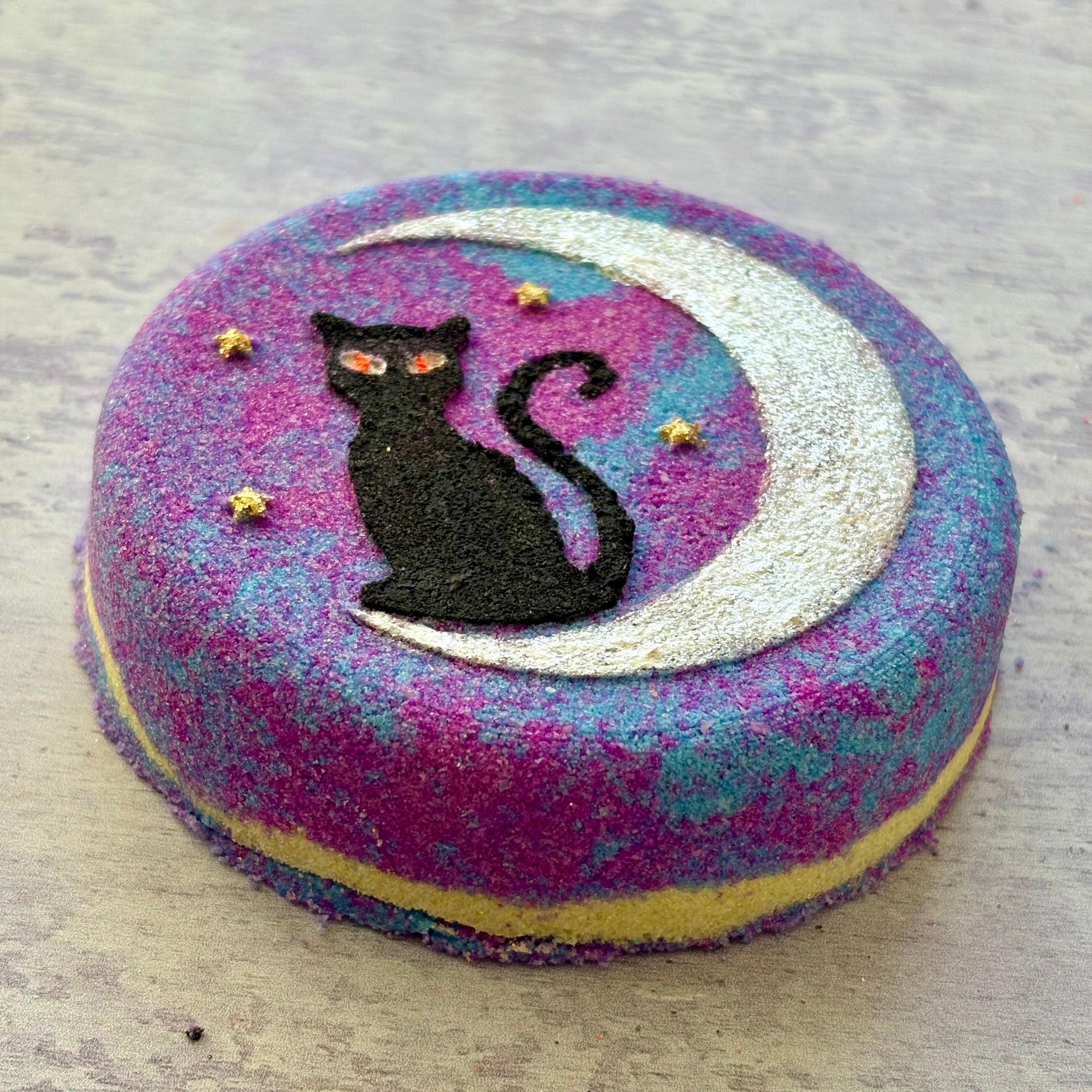 handmade natural cat and moon bath bomb